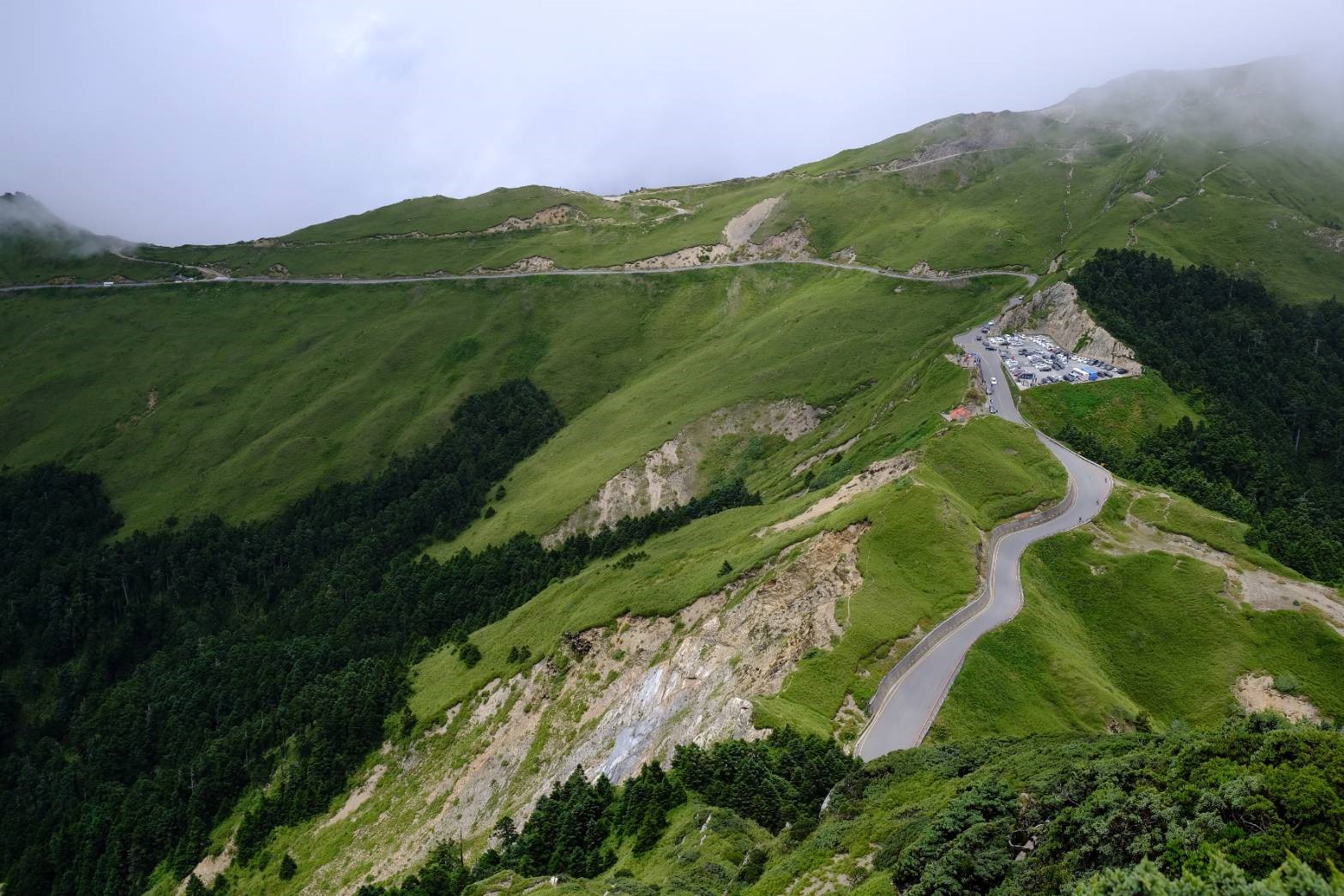 相約合歡山日出.日落 登百岳.杜鵑花.廬山 二日遊 杜鵑花季節限定4-6月 台北出發 六人成行